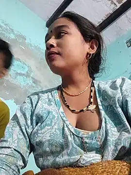 Surajpuja79 online show from November 26, 2025, 3:18 am