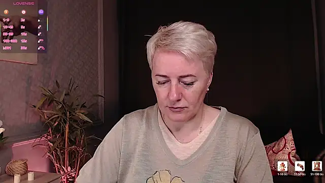 Nika Smit online show from July 11, 2026, 4:59 am
