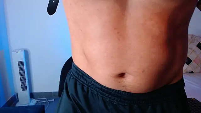 estebandelouis online show from February 11, 2026, 11:04 am