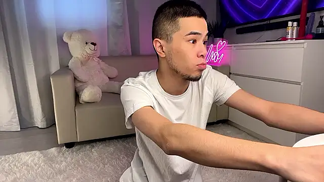 Snapshot of Dylan_mercy chatting on March 16, 2025, 9:16 am Dylan mercy online show from March 16, 2025, 9:16 am