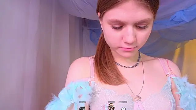Snapshot of AlisiaSpinnet_ chatting on December 20, 2024, 11:00 am AlisiaSpinnet online show from December 20, 2024, 11:00 am