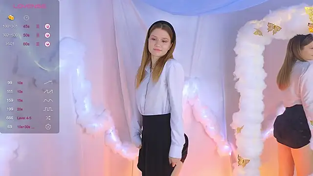 Snapshot of AlisiaSpinnet_ chatting on March 17, 2025, 7:35 am AlisiaSpinnet online show from March 17, 2025, 7:35 am