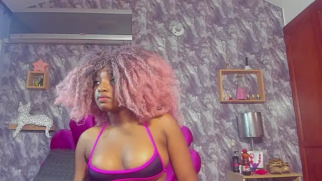 EMMAPARISS online show from November 30, 2025, 1:37 pm