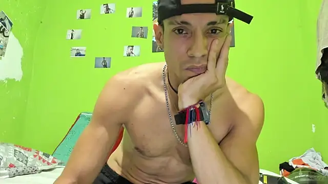 MikeRose94 online show from June 19, 2026, 1:10 am