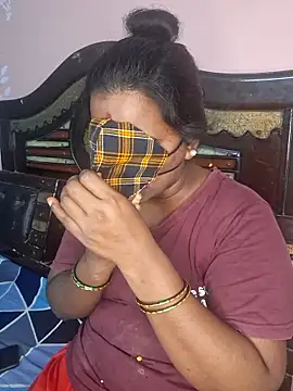 anitha906 online show from October 6, 2025, 5:10 pm