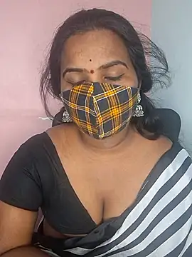 anitha906 online show from November 8, 2025, 5:12 pm