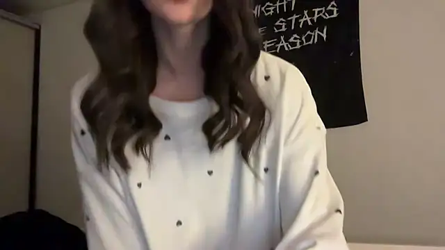 Snapshot of ur_molly chatting on November 18, 2025, 11:58 am ur molly online show from November 18, 2025, 11:58 am