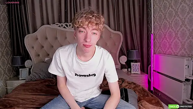 TrevorBenson online show from October 4, 2025, 3:59 am