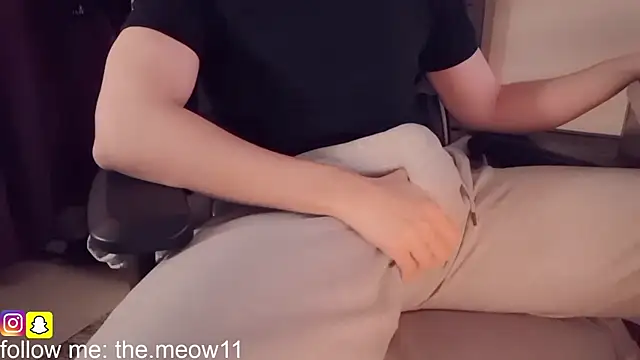 meow199410 online show from February 17, 2026, 5:08 pm