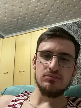 Snapshot of GrahamSouth chatting on December 7, 2024, 2:57 pm GrahamSouth online show from December 7, 2024, 2:57 pm