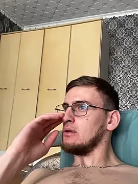 Snapshot of GrahamSouth chatting on December 23, 2024, 7:28 am GrahamSouth online show from December 23, 2024, 7:28 am