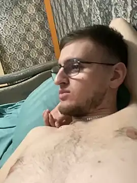 Snapshot of GrahamSouth chatting on February 28, 2025, 6:52 pm GrahamSouth online show from February 28, 2025, 6:52 pm