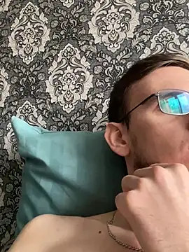 Snapshot of GrahamSouth chatting on March 21, 2025, 8:28 am GrahamSouth online show from March 21, 2025, 8:28 am