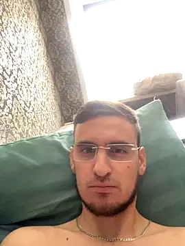 Snapshot of GrahamSouth chatting on November 6, 2025, 7:20 am GrahamSouth online show from November 6, 2025, 7:20 am