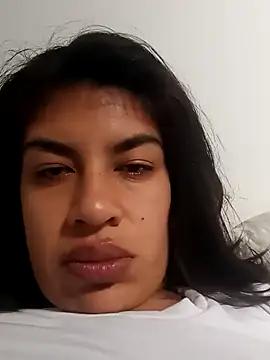 Snapshot of Anamaria-24 chatting on March 4, 2026, 1:06 pm Anamaria-24 online show from March 4, 2026, 1:06 pm