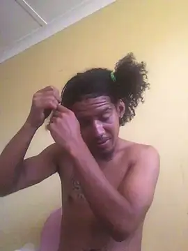 lionheart05 online show from February 6, 2025, 11:43 am