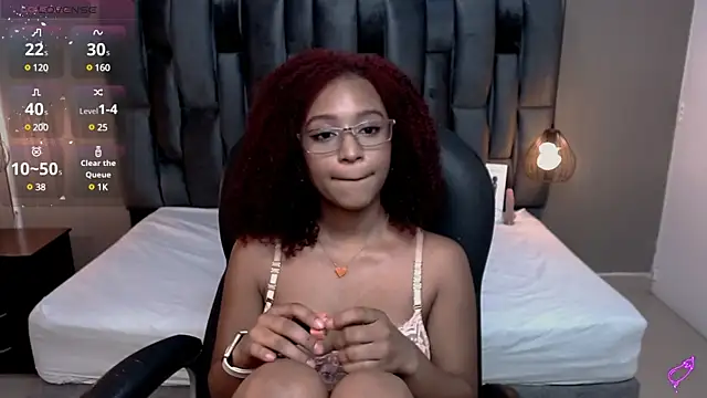 Snapshot of Lorena_Vieira_ chatting on January 7, 2025, 7:59 pm Lorena Vieira online show from January 7, 2025, 7:59 pm