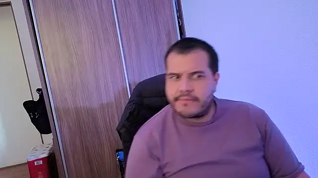 bearcloudcomputa online show from November 17, 2025, 9:53 pm