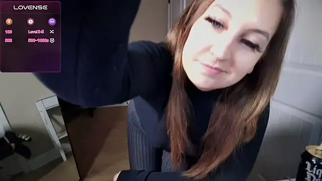 Snapshot of Brooklyn_Bee chatting on December 5, 2024, 12:19 am Brooklyn Bee online show from December 5, 2024, 12:19 am
