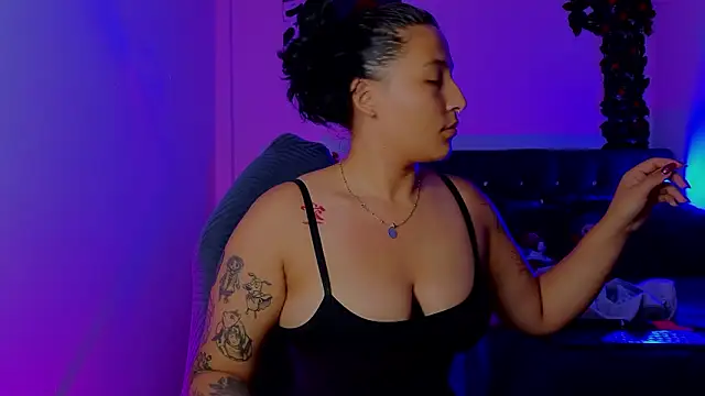 Pauilina online show from February 4, 2026, 12:00 pm