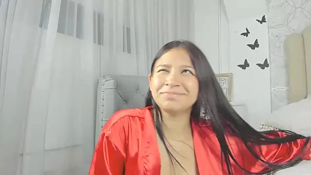 Foxy200   online show from December 10, 2024, 11:19 pm