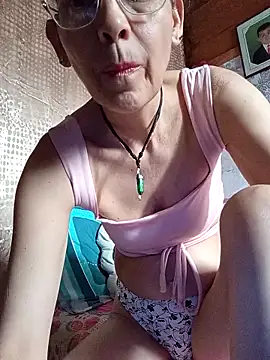 NanitaFun online show from October 4, 2025, 9:24 pm