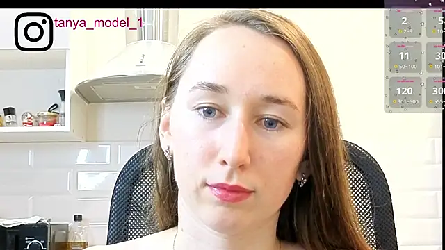 --Model--2 online show from November 9, 2025, 10:41 pm