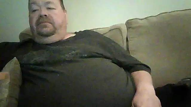 Snapshot of hitman_35 chatting on June 17, 2026, 4:26 am hitman 35 online show from June 17, 2026, 4:26 am