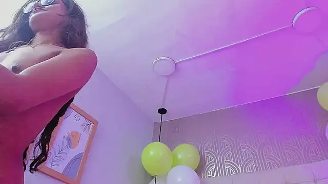 Snapshot of Lilith_Vera chatting on March 20, 2025, 1:35 am Lilith Vera online show from March 20, 2025, 1:35 am