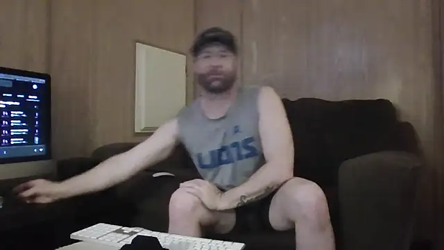 Edward LongCock online show from April 12, 2026, 4:50 am