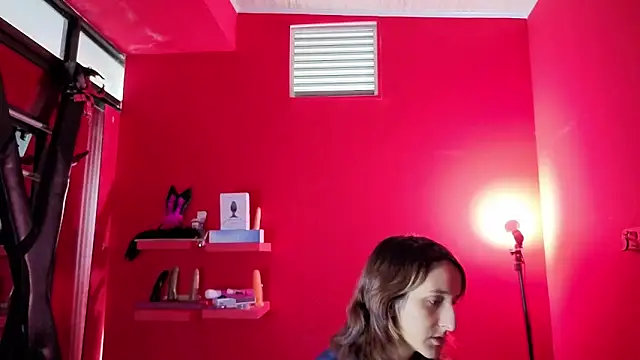 Snapshot of Ambar_Roux_ chatting on February 6, 2026, 1:14 pm Ambar Roux online show from February 6, 2026, 1:14 pm