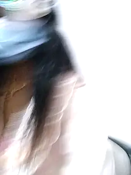 Snapshot of Amaaya_Baby chatting on January 28, 2025, 1:39 am Amaaya Baby online show from January 28, 2025, 1:39 am