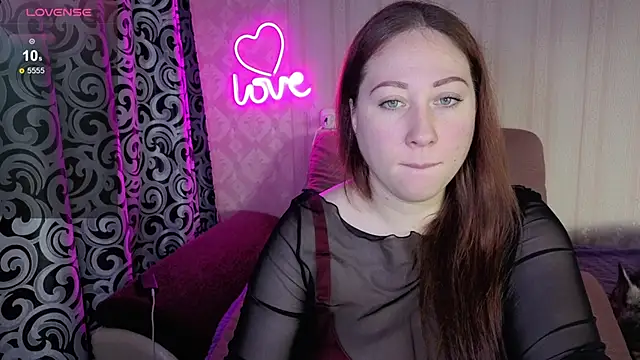 KellyCrystall online show from November 2, 2025, 6:05 am