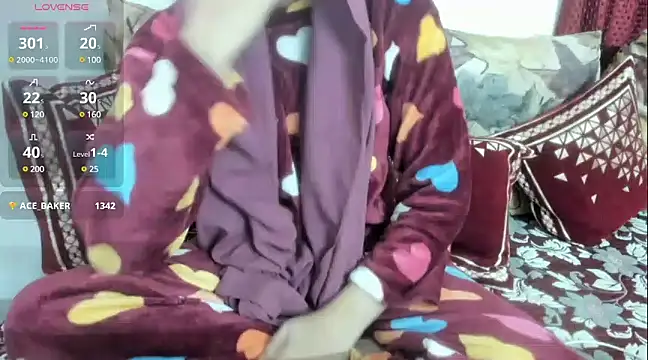 Reika 01 online show from December 8, 2024, 2:49 am