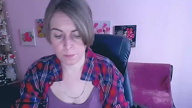 Snapshot of Hot_Milady chatting on March 7, 2025, 8:02 am Hot Milady online show from March 7, 2025, 8:02 am