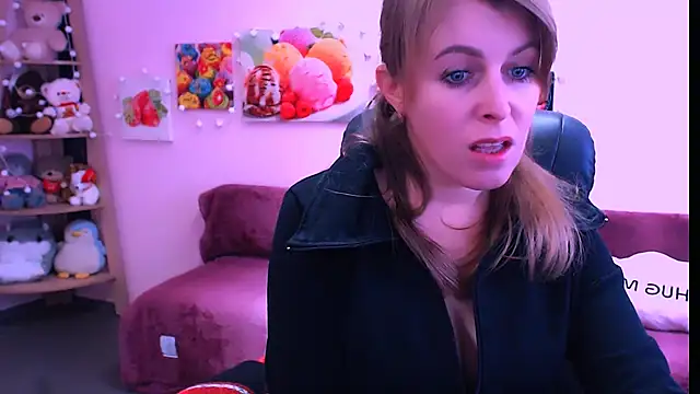 Hot Milady online show from February 20, 2026, 8:16 am