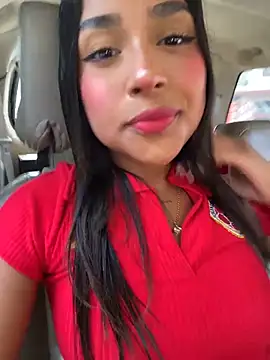 Snapshot of Mariangel_11 chatting on June 12, 2026, 2:27 pm Mariangel 11 online show from June 12, 2026, 2:27 pm