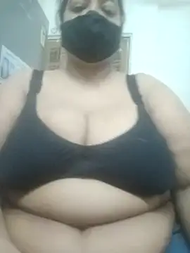 zeepe19 online show from June 3, 2026, 12:08 pm