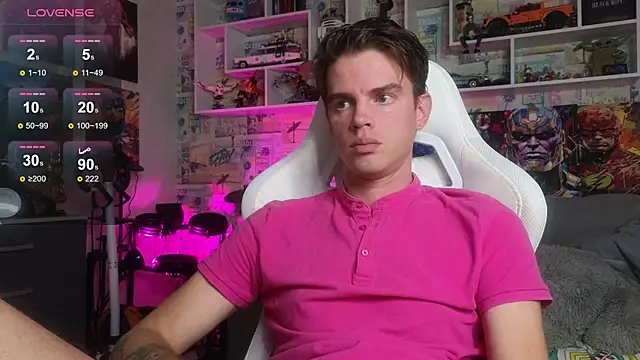 Snapshot of Mike_Burn chatting on October 7, 2025, 12:13 pm Mike Burn online show from October 7, 2025, 12:13 pm