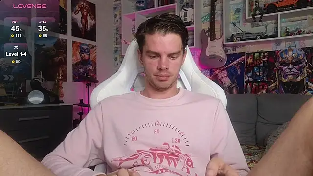 Snapshot of Mike_Burn chatting on October 16, 2025, 11:55 am Mike Burn online show from October 16, 2025, 11:55 am