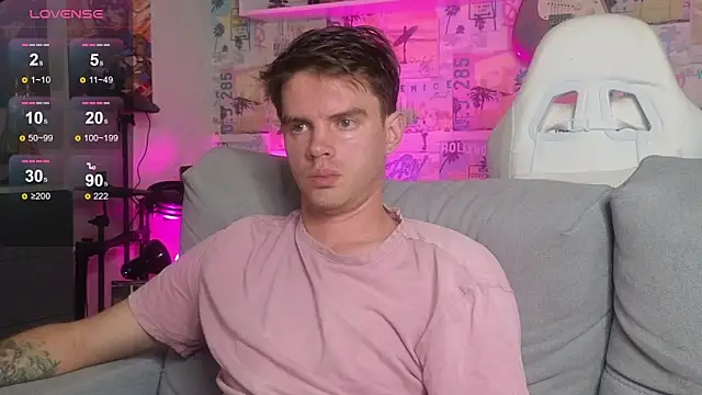 Snapshot of Mike_Burn chatting on November 2, 2025, 10:06 am Mike Burn online show from November 2, 2025, 10:06 am