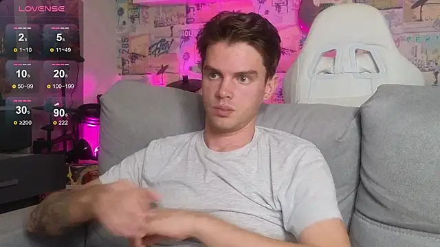 Snapshot of Mike_Burn chatting on November 15, 2025, 12:45 pm Mike Burn online show from November 15, 2025, 12:45 pm