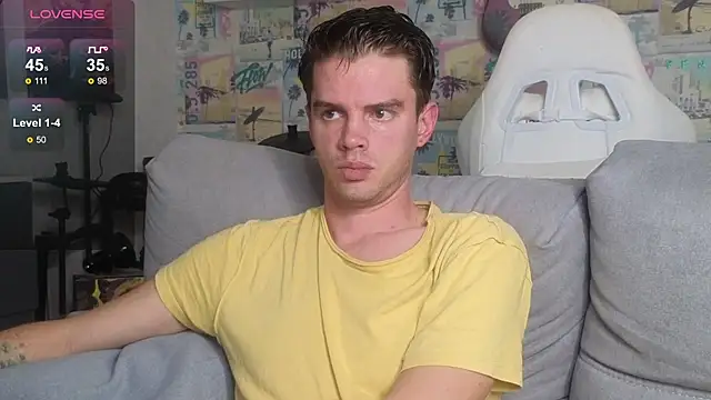 Snapshot of Mike_Burn chatting on November 16, 2025, 12:33 pm Mike Burn online show from November 16, 2025, 12:33 pm