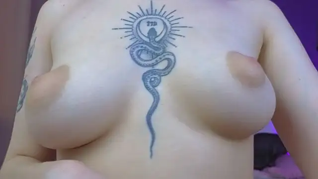 Snapshot of Your_Auggie chatting on November 13, 2025, 11:20 am Your Auggie online show from November 13, 2025, 11:20 am