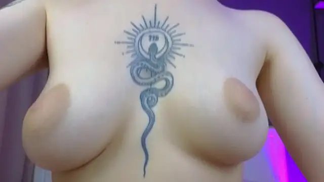 Snapshot of Your_Auggie chatting on November 16, 2025, 12:44 pm Your Auggie online show from November 16, 2025, 12:44 pm