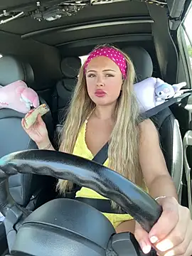 biancasuger online show from April 30, 2026, 7:42 pm