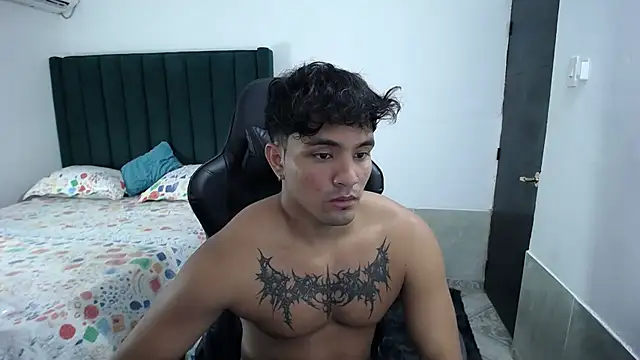 Snapshot of man_dur07 chatting on October 6, 2025, 7:33 pm man dur07 online show from October 6, 2025, 7:33 pm