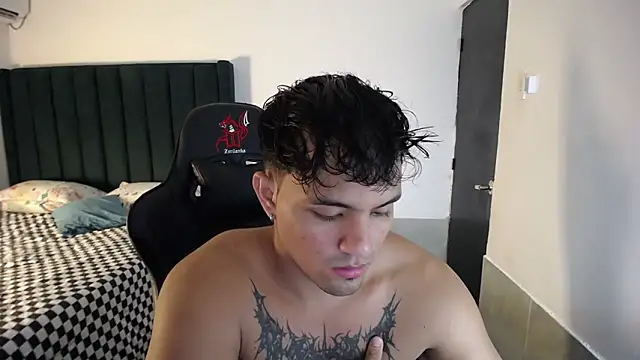 Snapshot of man_dur07 chatting on October 16, 2025, 10:11 pm man dur07 online show from October 16, 2025, 10:11 pm