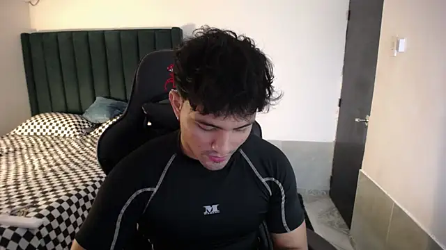 Snapshot of man_dur07 chatting on November 5, 2025, 6:30 pm man dur07 online show from November 5, 2025, 6:30 pm