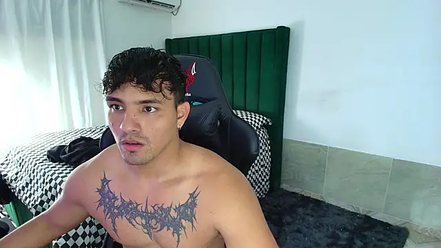 Snapshot of man_dur07 chatting on February 3, 2026, 11:21 pm man dur07 online show from February 3, 2026, 11:21 pm